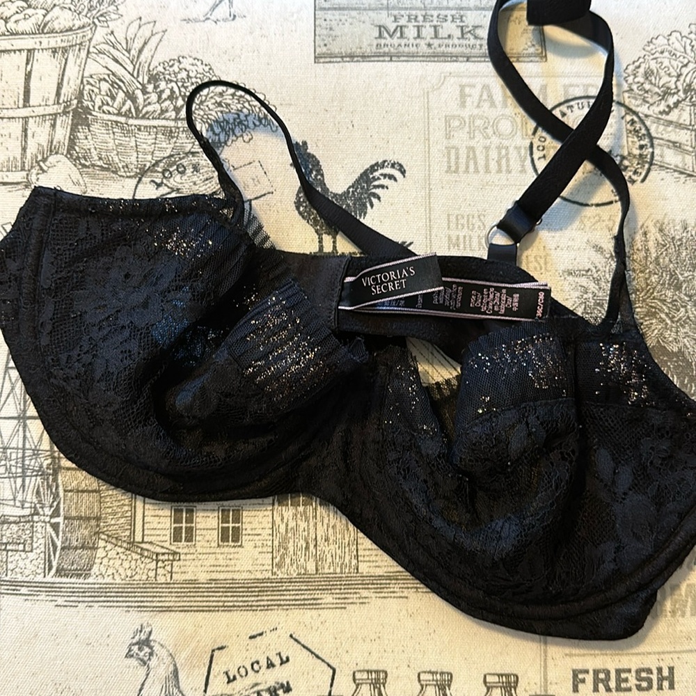 Victoria’s Secret lace sheer bra size 36C